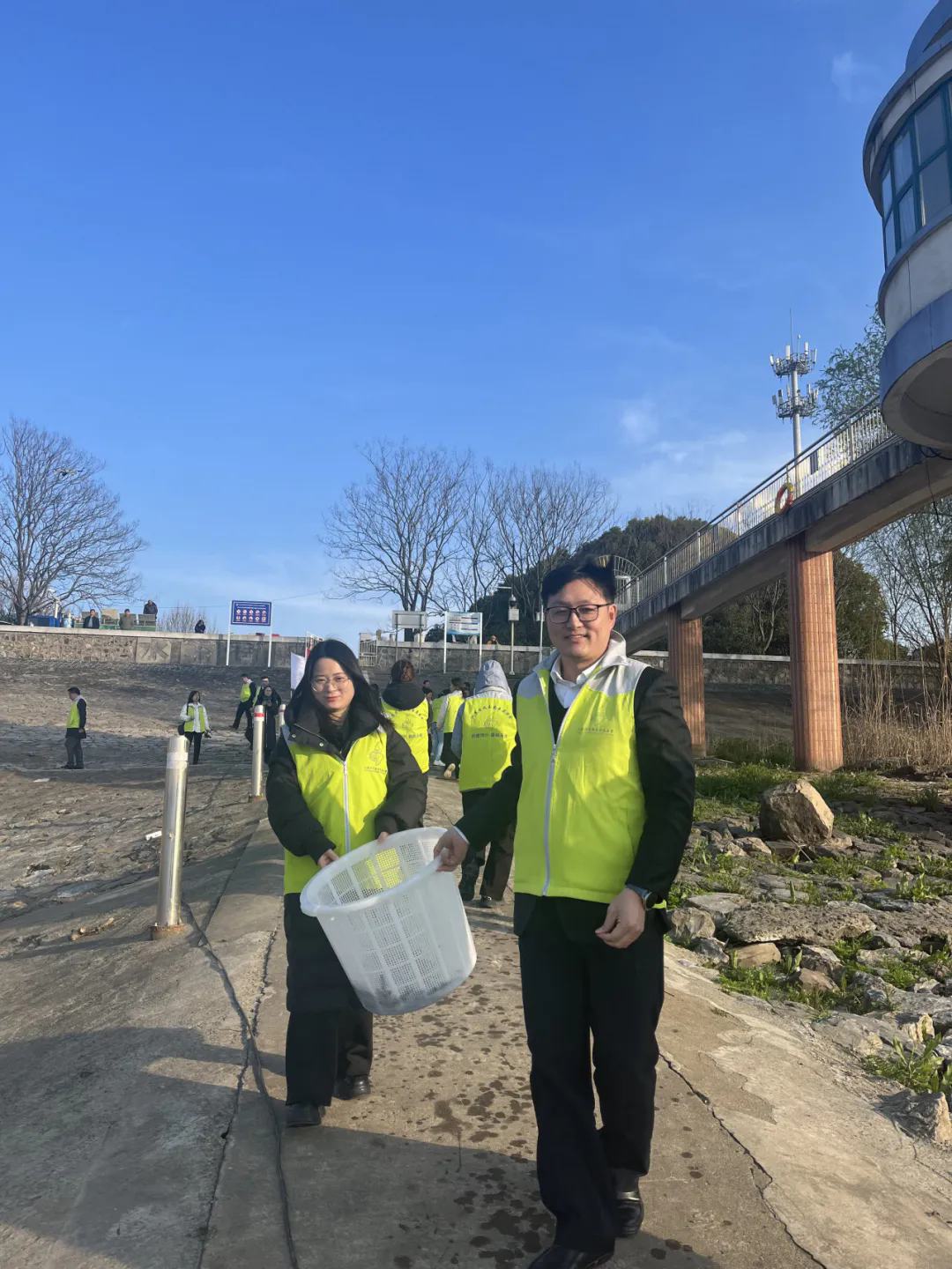 2.webp.png 2.webp.png